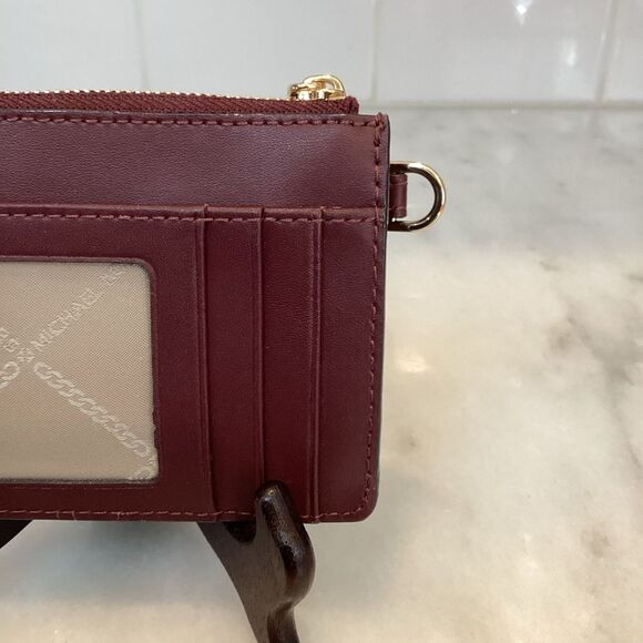 Michael Kors Signature Logo Embossed Patent Key & Card Holder - Picture 5 of 14